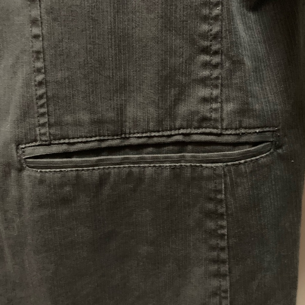 Mantles Jacket - Picture 10 of 14
